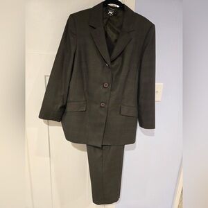 Kasper Olive Green Women’s Suit